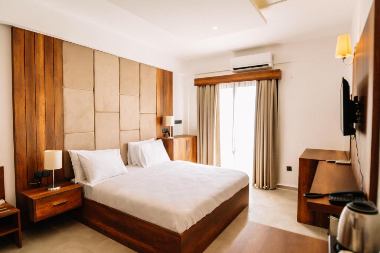 Cezar'S Airport Hotel Λευκωσία Εξωτερικό φωτογραφία